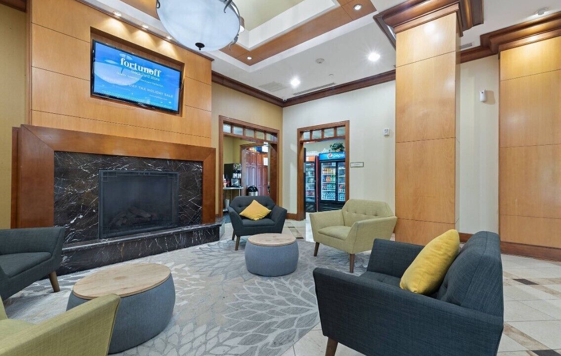 Photo of Livingroom in Carteret