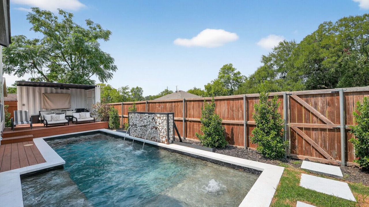 Photo of Outdoor in West Dallas