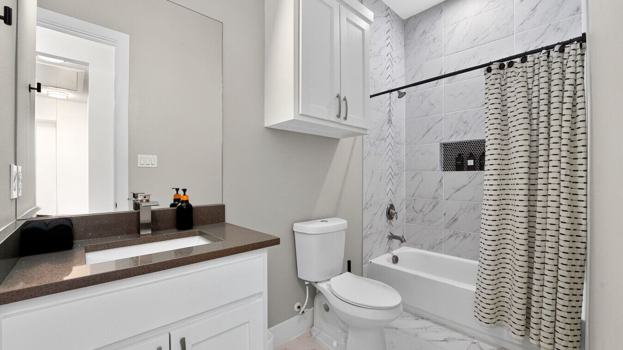 Photo of Bathroom in West Dallas