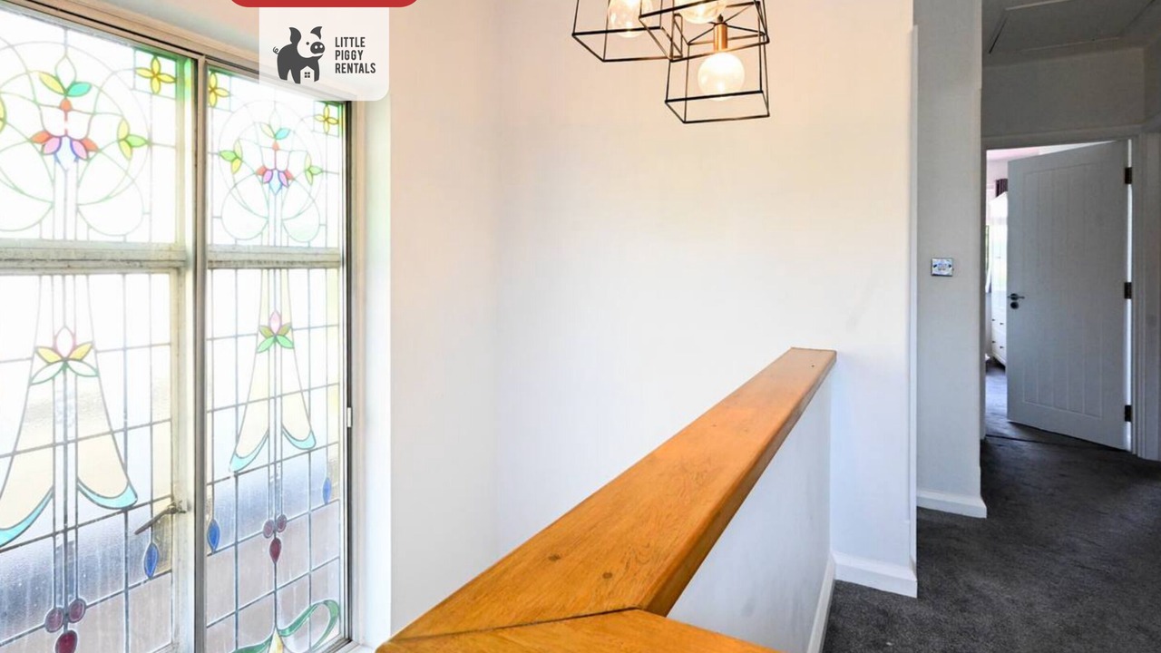 Photo of Others in Luton