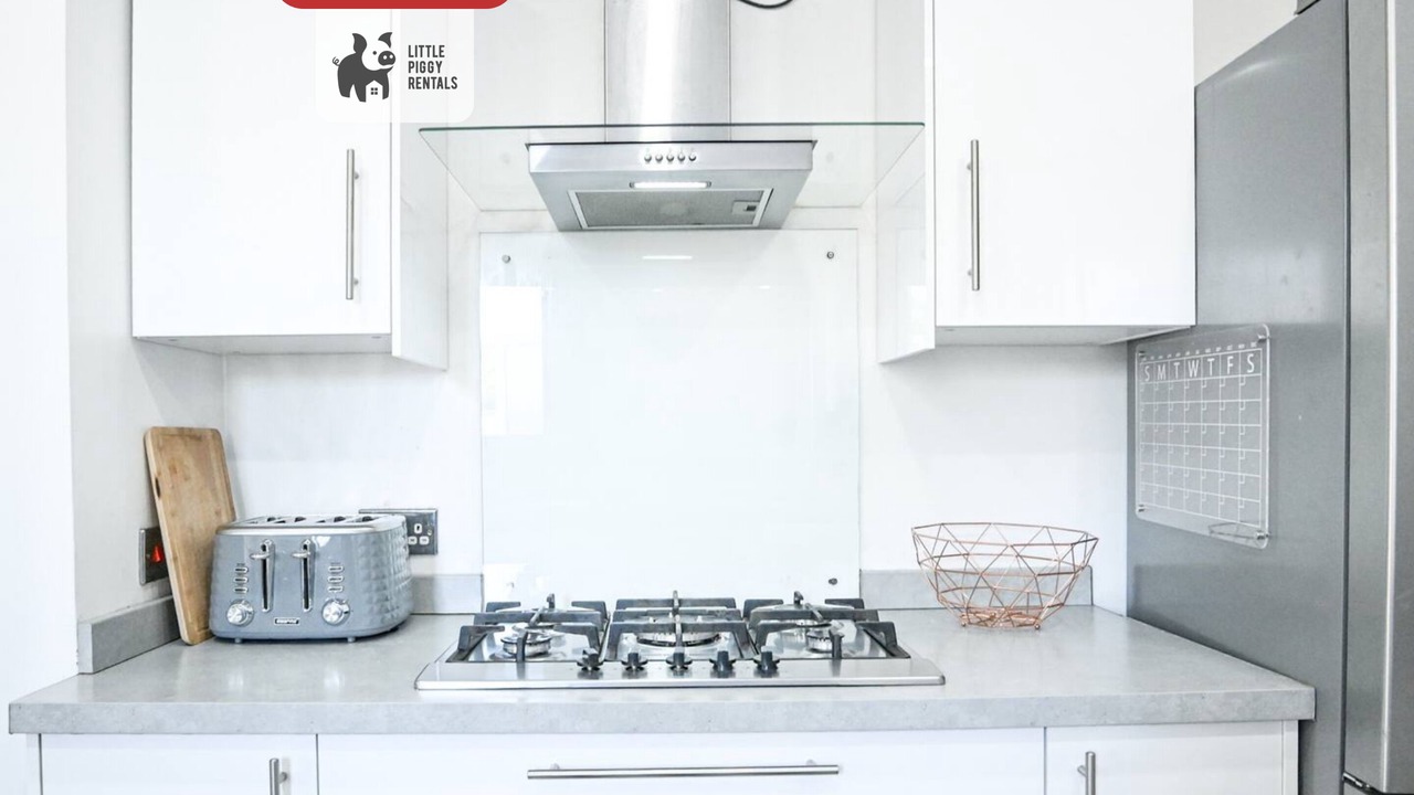 Photo of Others in Luton