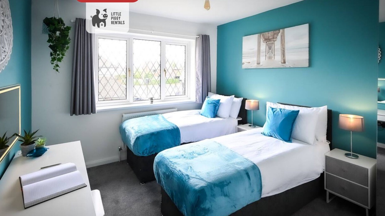 Photo of Others in Luton