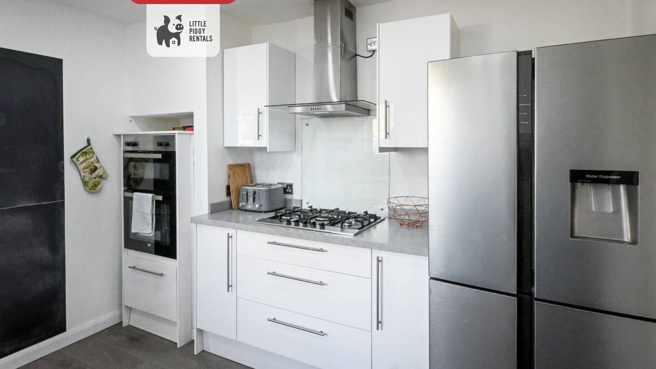 Photo of Others in Luton