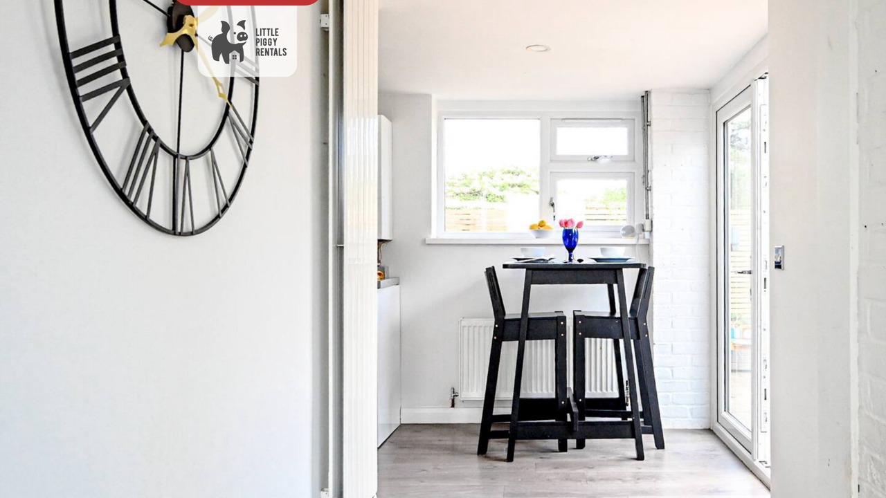 Photo of Others in Luton