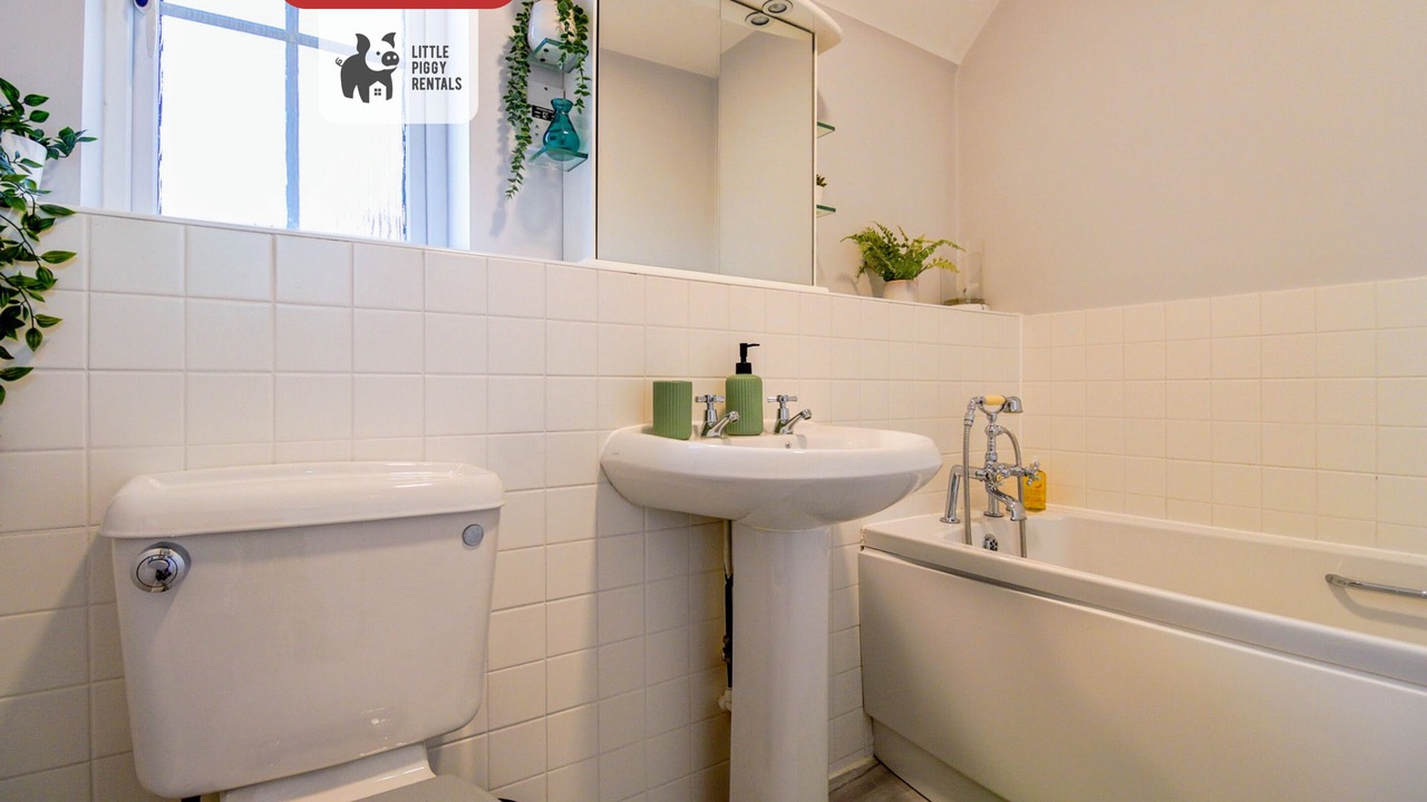 Photo of Bathroom in Hatfield