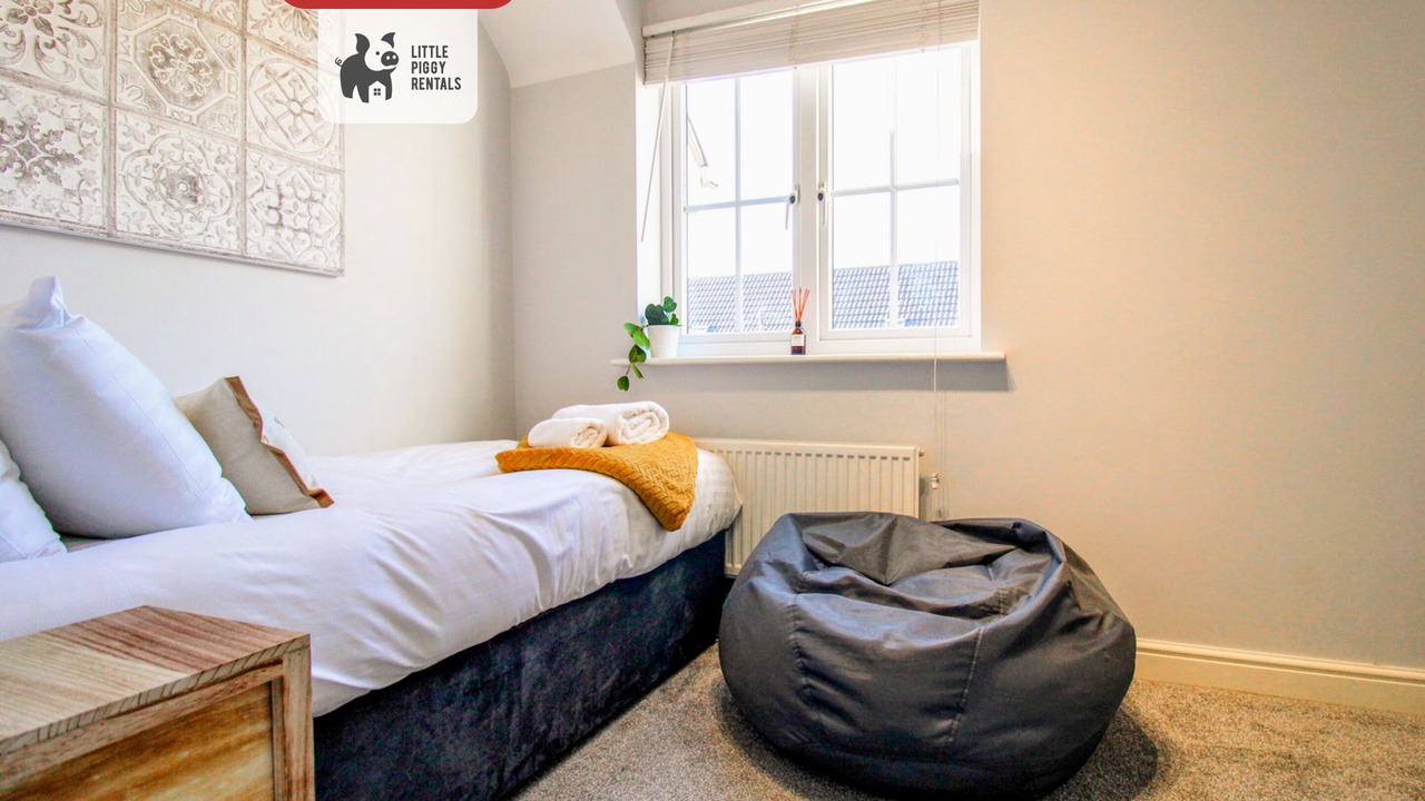 Photo of Others in Hatfield