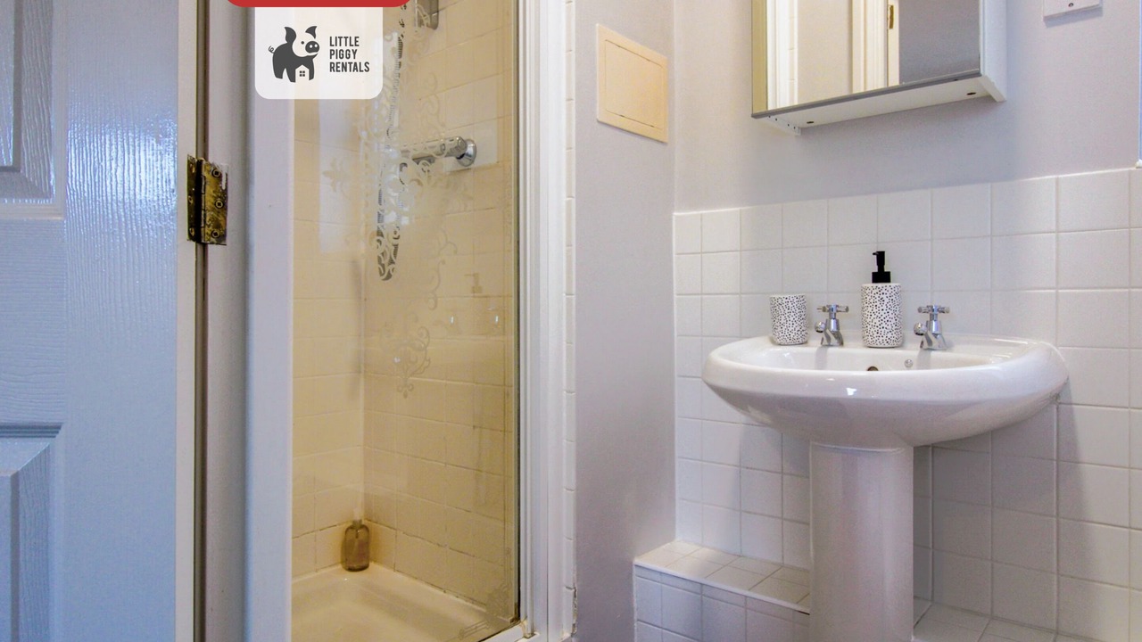 Photo of Bathroom in Hatfield