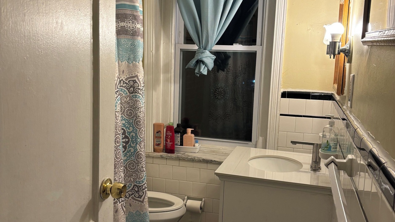 Photo of Bathroom in Olney-Oak Lane