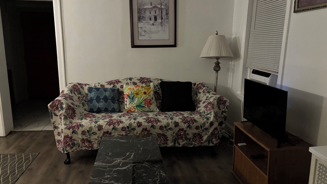Photo of Livingroom in Olney-Oak Lane