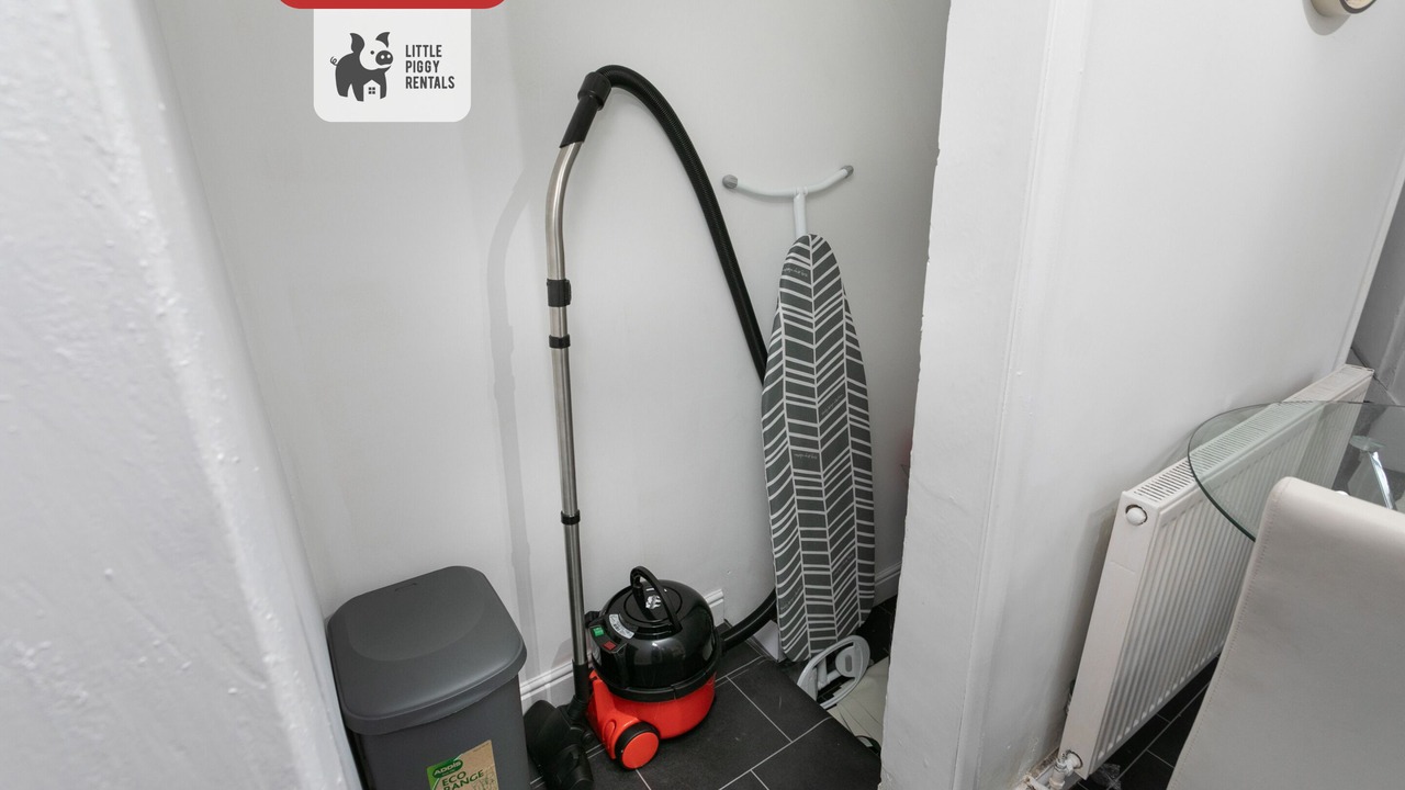 Photo of Others in Chesterfield