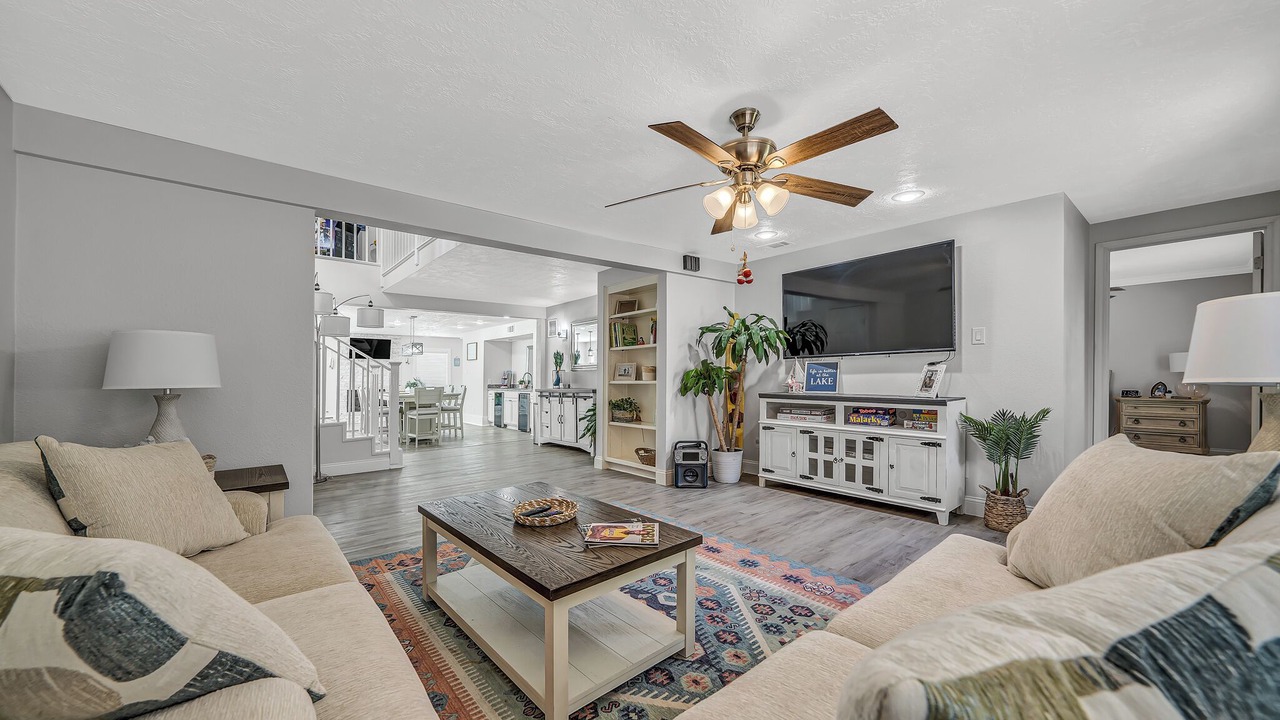 Photo of Livingroom in Seven Coves