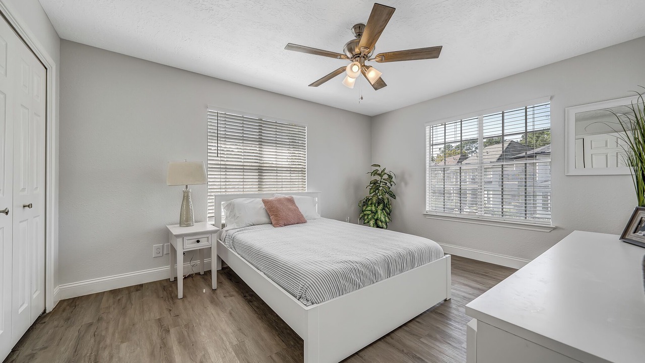 Photo of Bedroom in Seven Coves