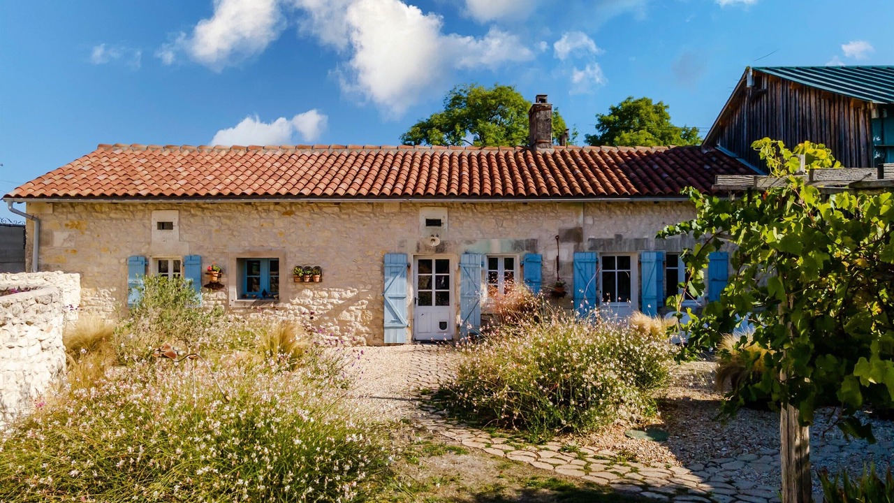 Photo of Outdoor in Saint-Martial-Viveyrol