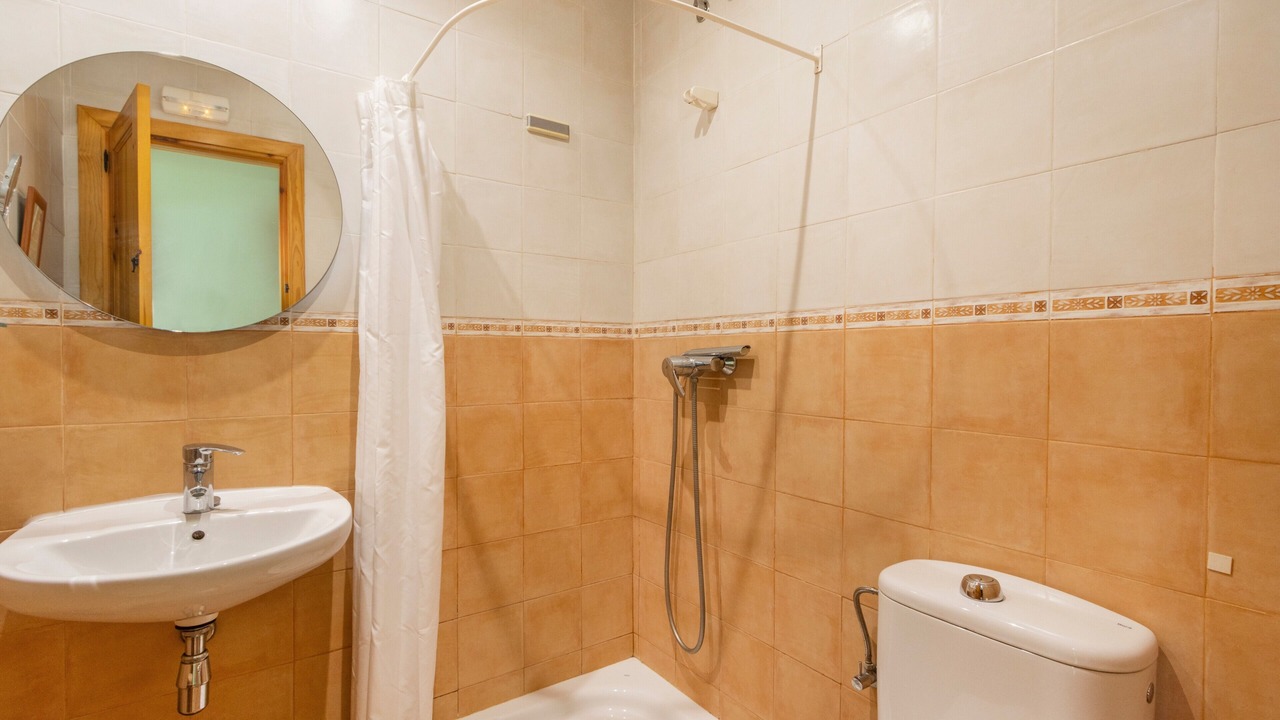 Photo of Bathroom in Conques
