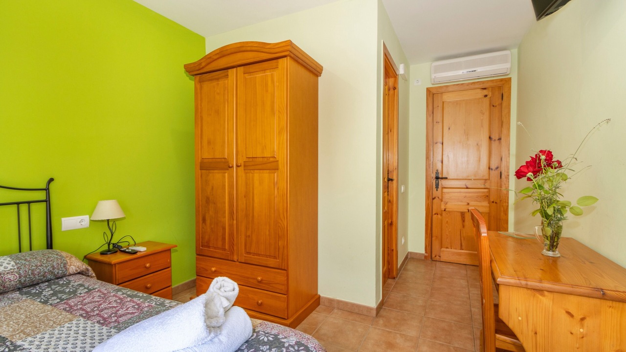 Photo of Bedroom in Conques