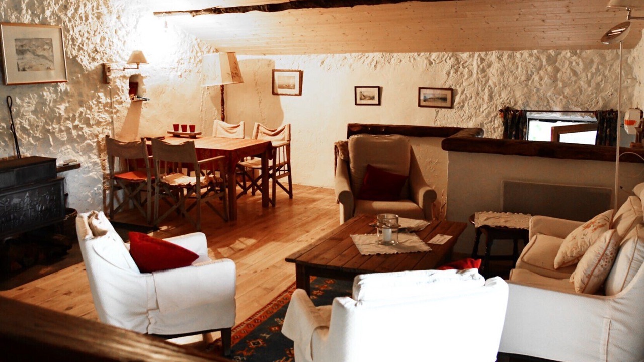 Photo of Livingroom in Sauzet