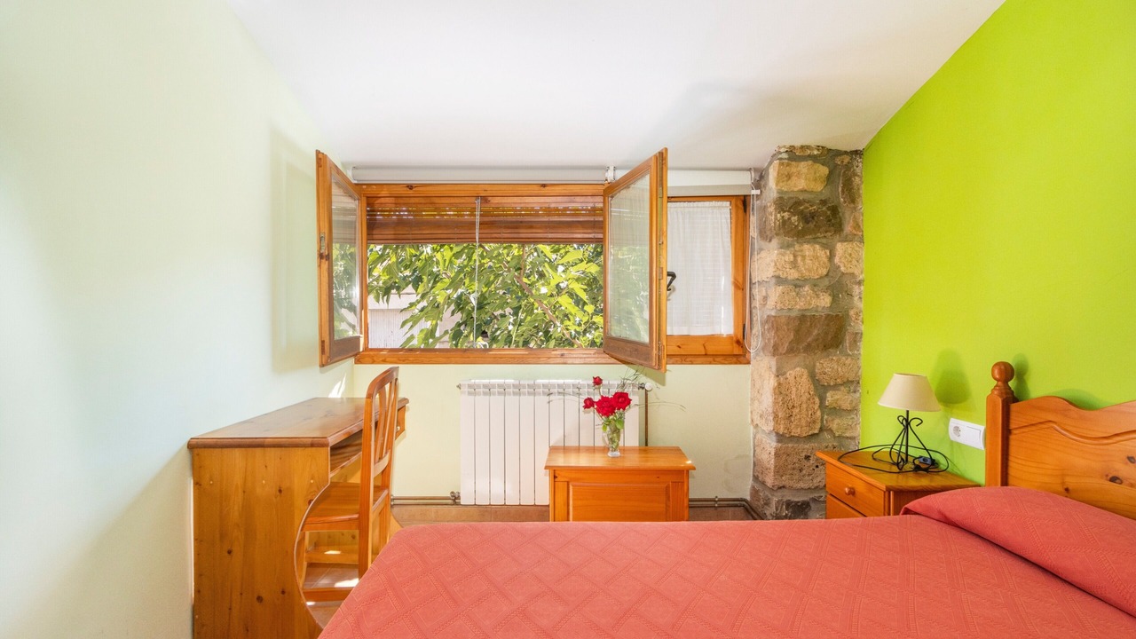 Photo of Bedroom in Conques