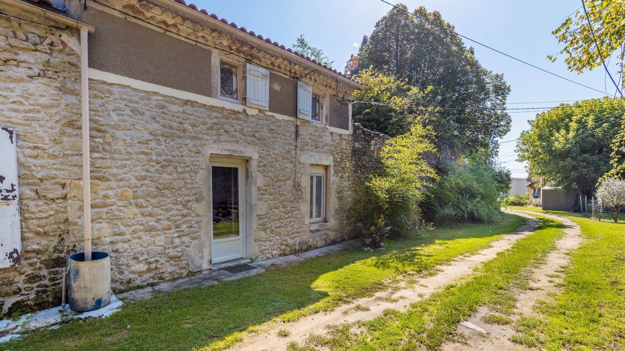Photo of Outdoor in Saint-Germain-dEsteuil