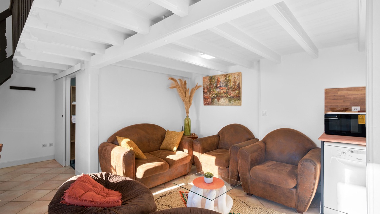 Photo of Livingroom in Saint-Capraise-de-Lalinde