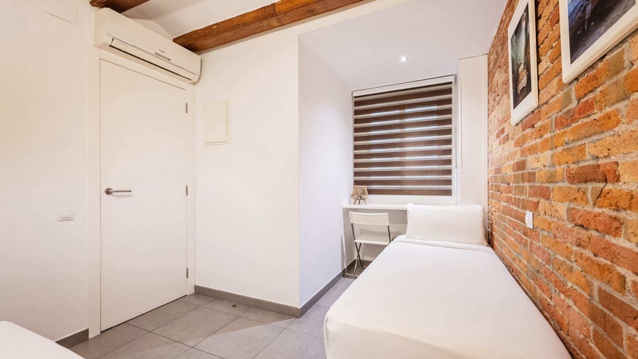 Photo of Bedroom in El Poble-sec