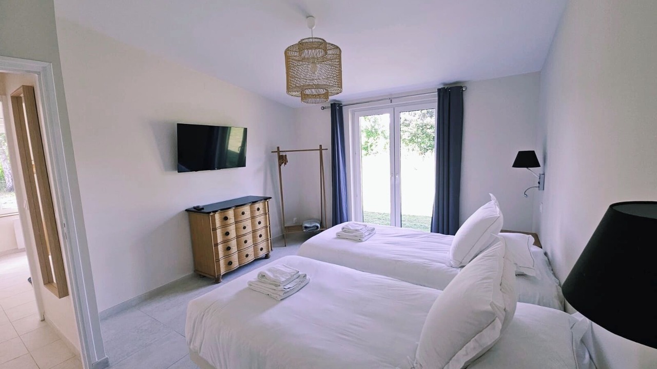 Photo of Bedroom in Saint-Quentin-en-Tourmont