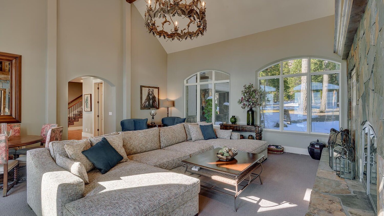 Photo of Livingroom in Tahoe Vista