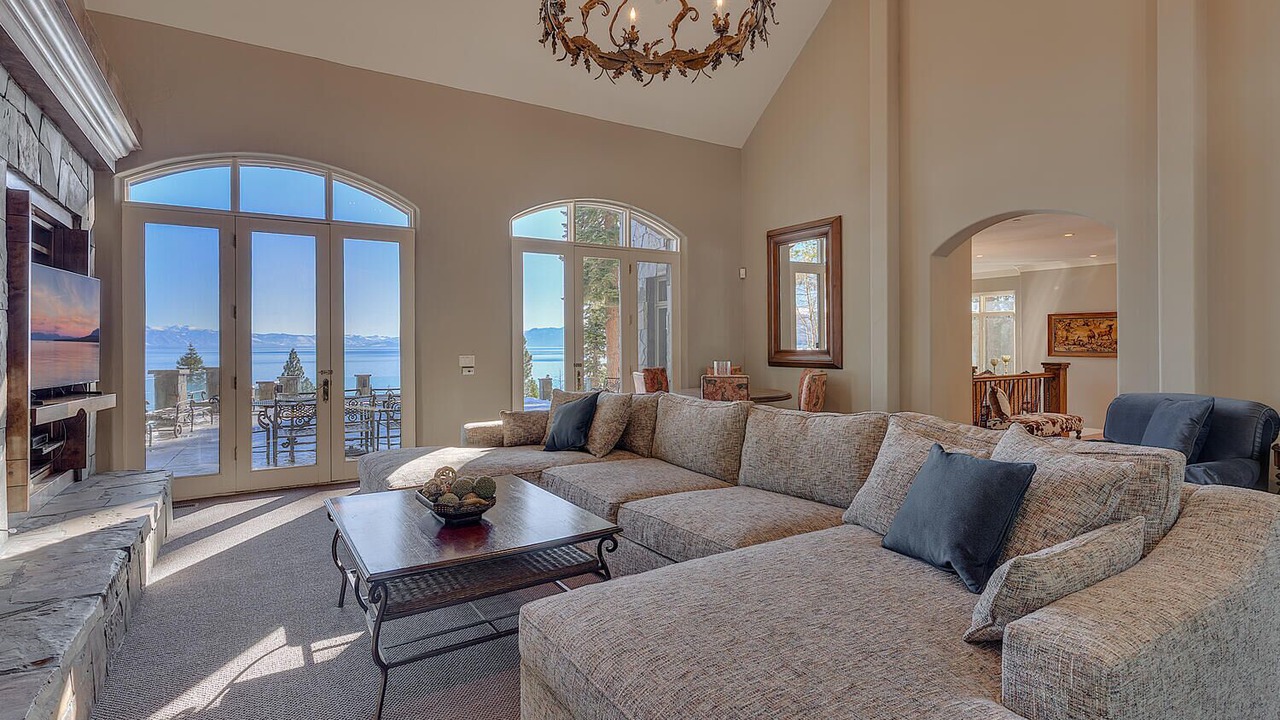 Photo of Livingroom in Tahoe Vista