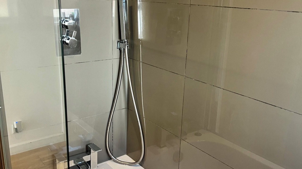 Photo of Bathroom in Banstead