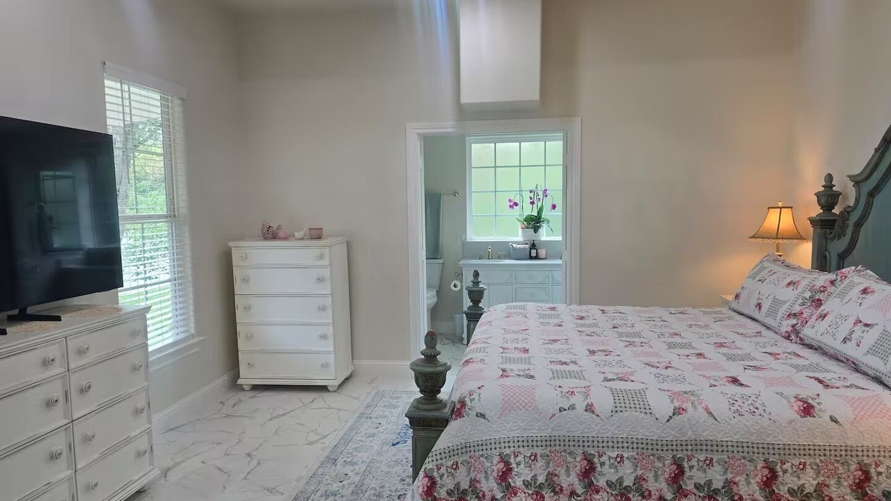 Photo of Bedroom in Denison