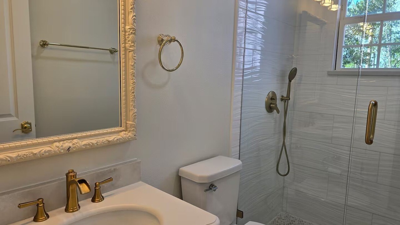 Photo of Bathroom in Denison