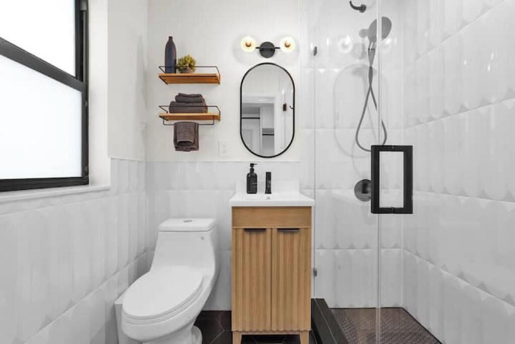 Photo of Bathroom in Northeast Miami