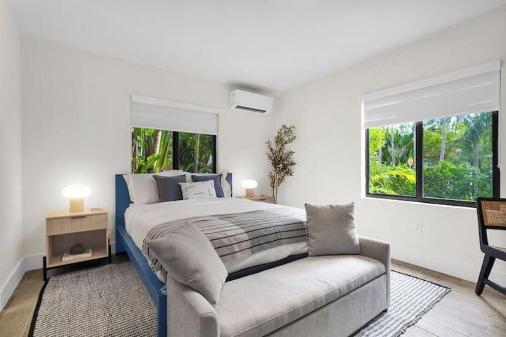 Photo of Bedroom in Northeast Miami