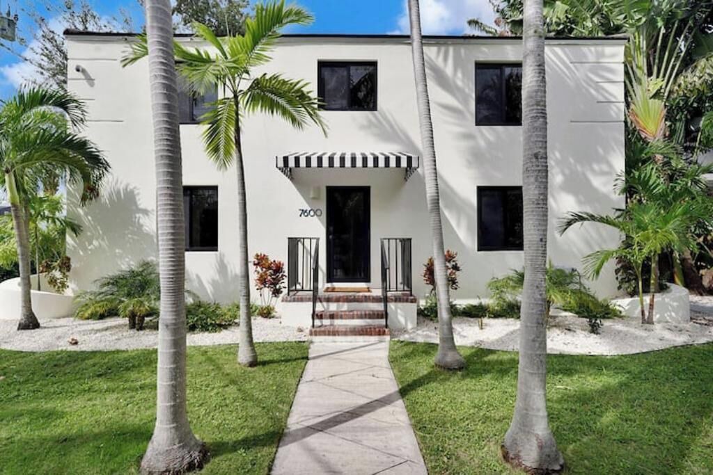 Photo of Outdoor in Northeast Miami