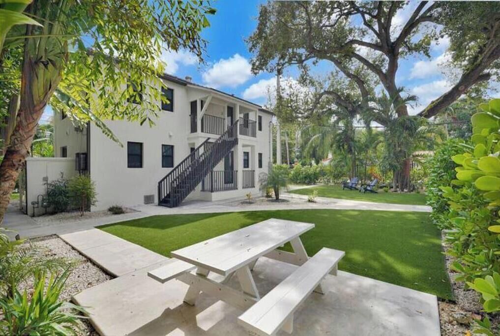 Photo of Outdoor in Northeast Miami