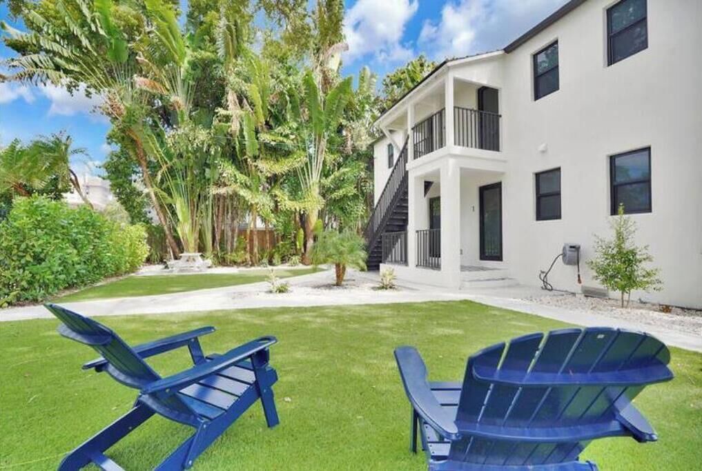 Photo of Patio Balcony in Northeast Miami