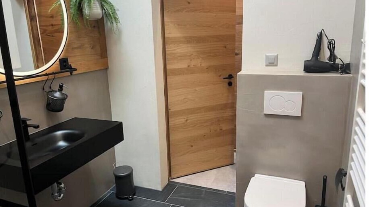 Photo of Bathroom in Boenigen