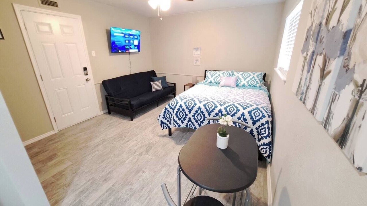 Photo of Bedroom in Lewisville