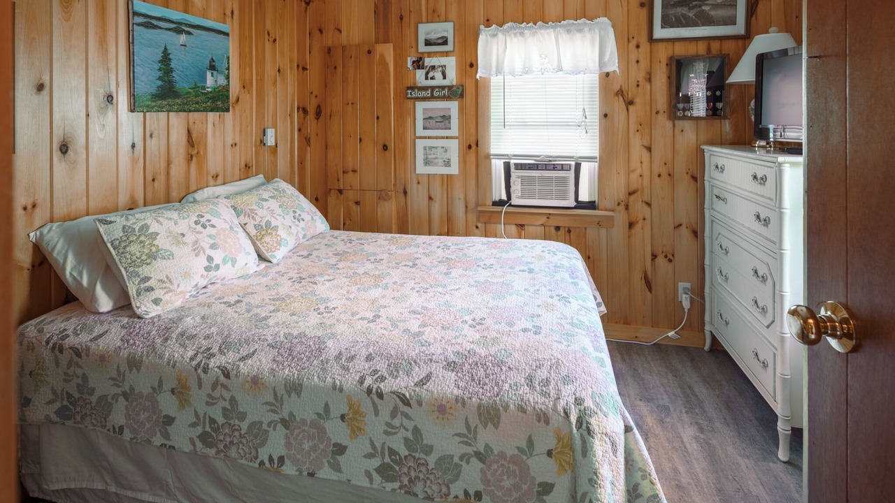 Photo of Bedroom in Willsboro