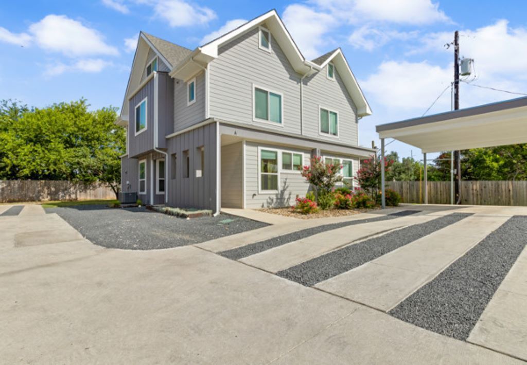 Photo of Outdoor in University Hills and Windsor Park
