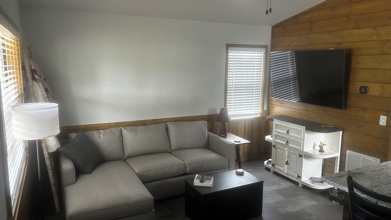Photo of Livingroom in New Boston