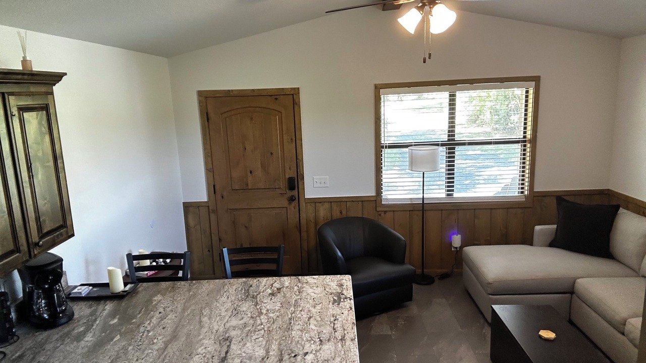 Photo of Livingroom in New Boston