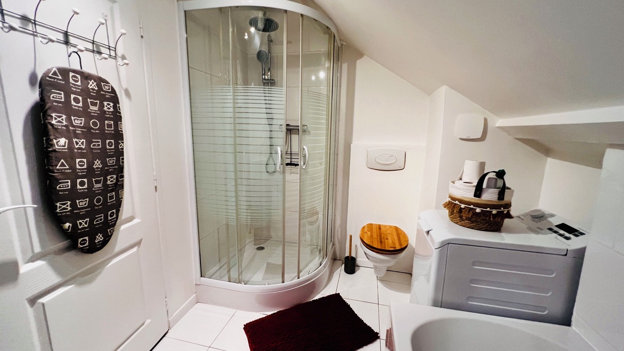 Photo of Bathroom in Barberey-aux-Moines