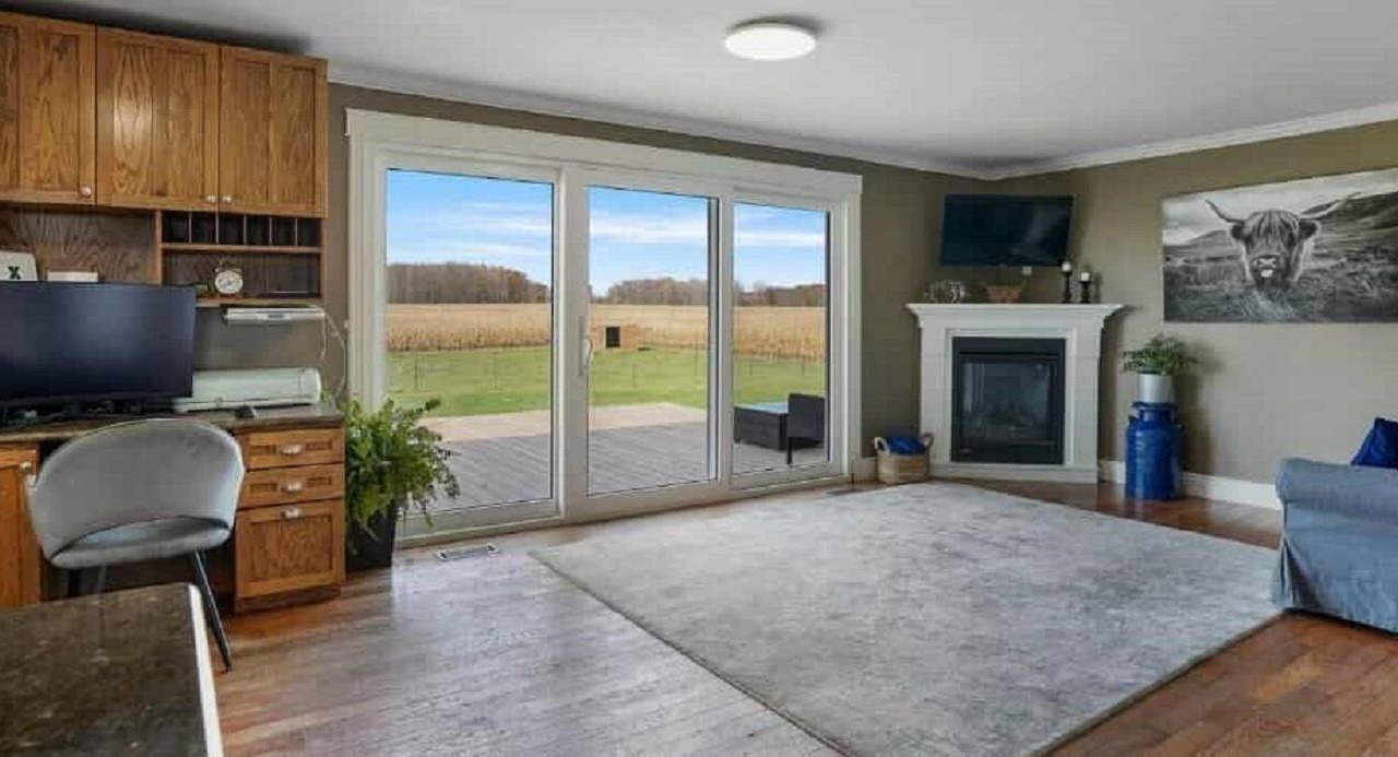 Photo of Livingroom in West Elgin