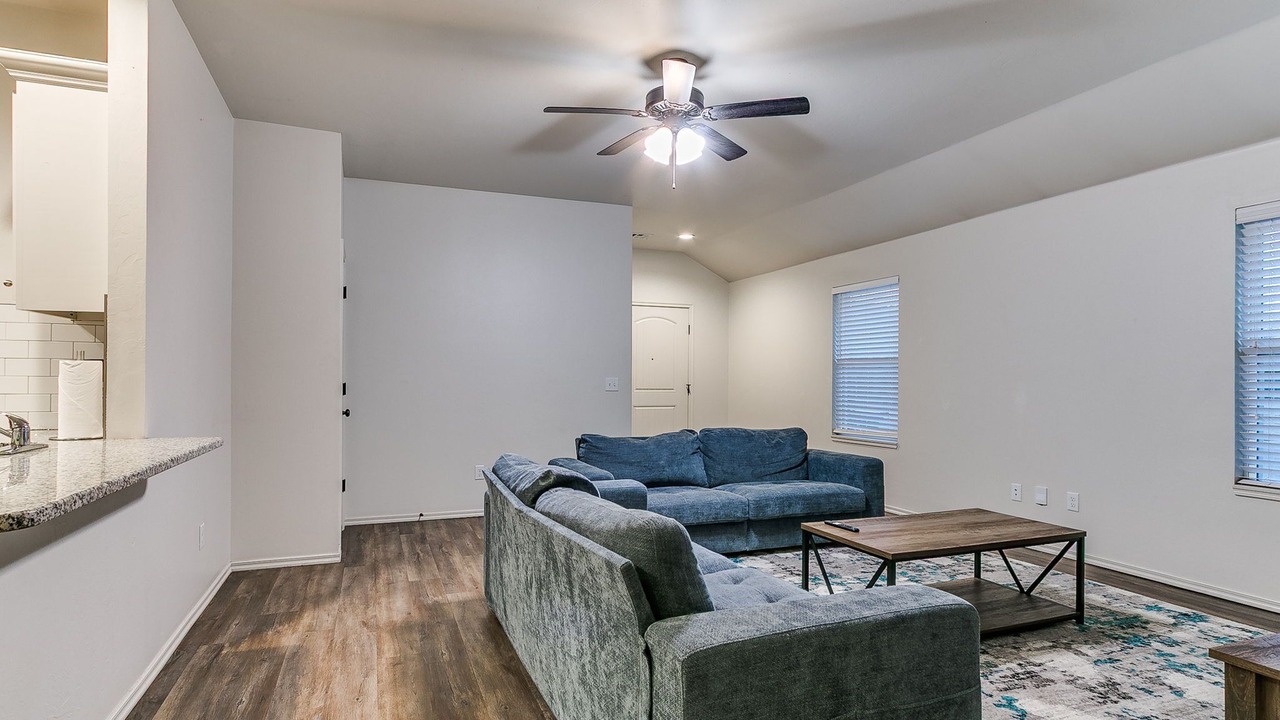 Photo of Livingroom in Edmond