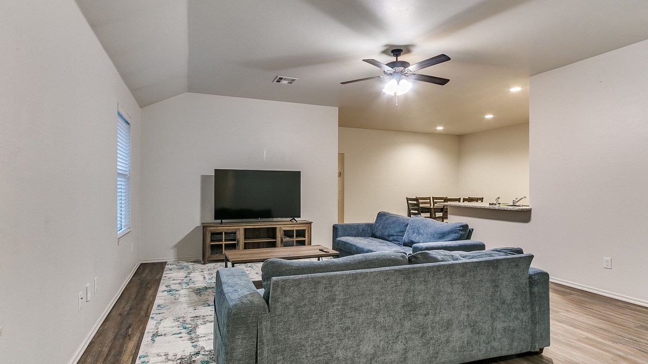 Photo of Livingroom in Edmond