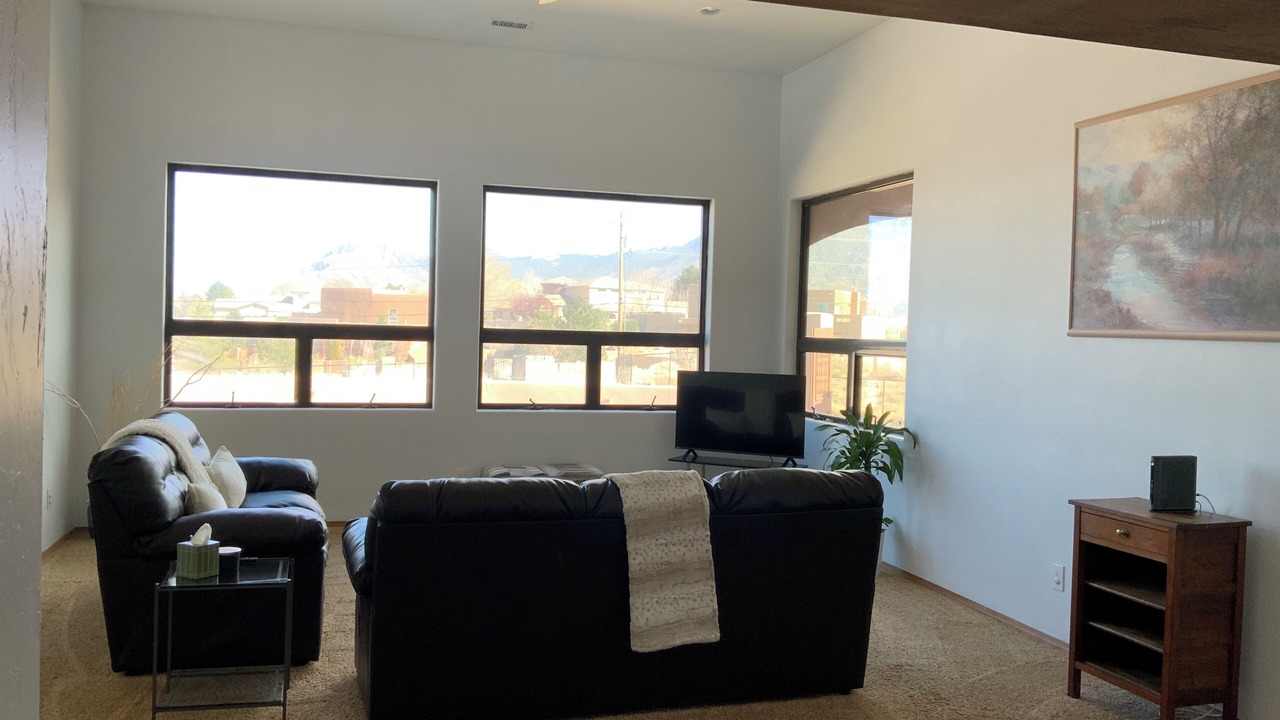 Photo of Livingroom in North Albuquerque Acres