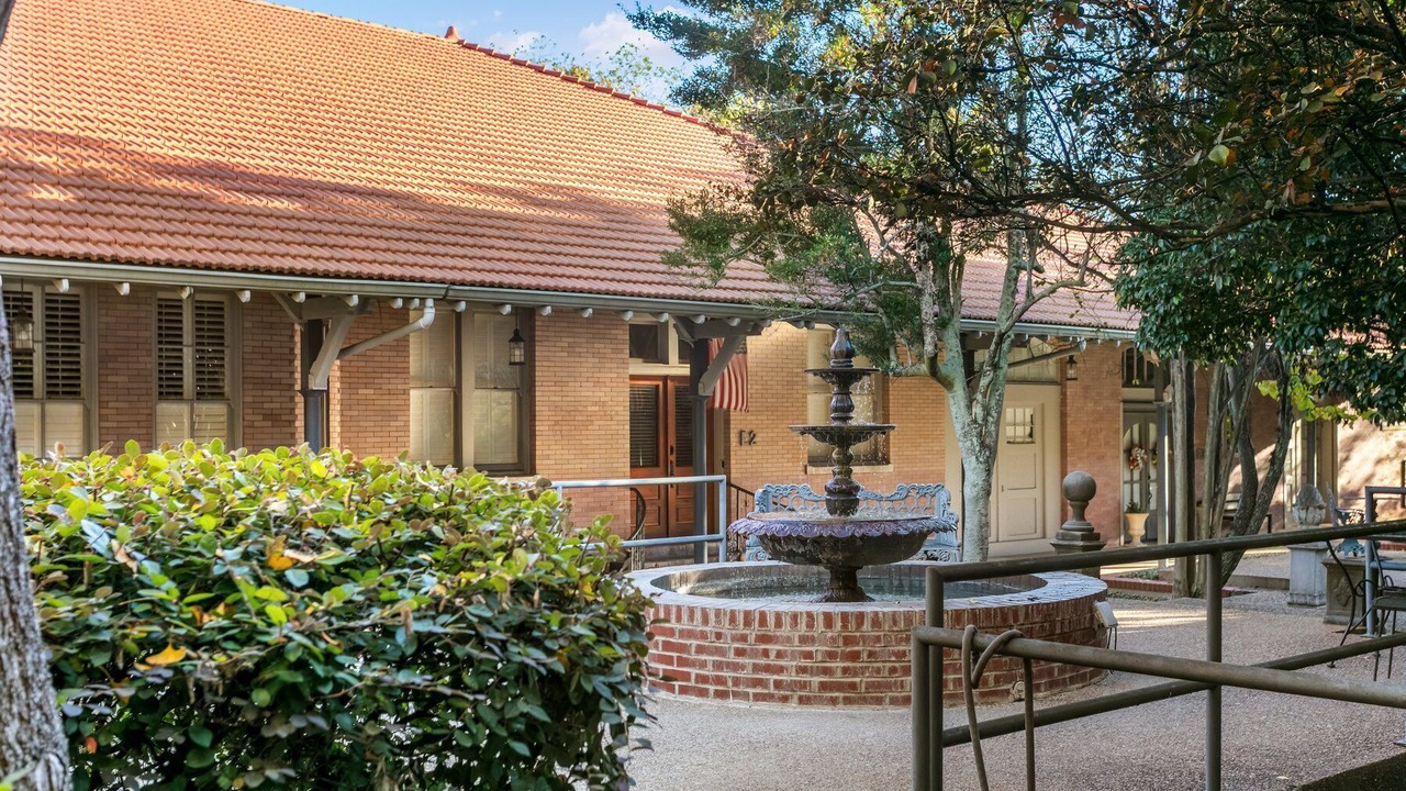 Photo of Patio Balcony in Natchez