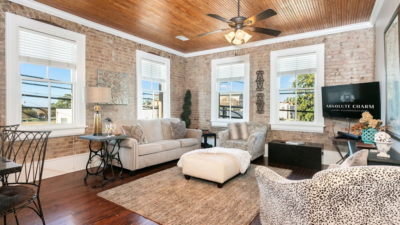 Photo of Livingroom in Natchez