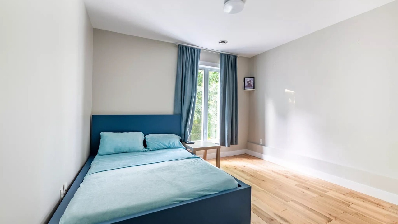 Photo of Bedroom in Rosemere