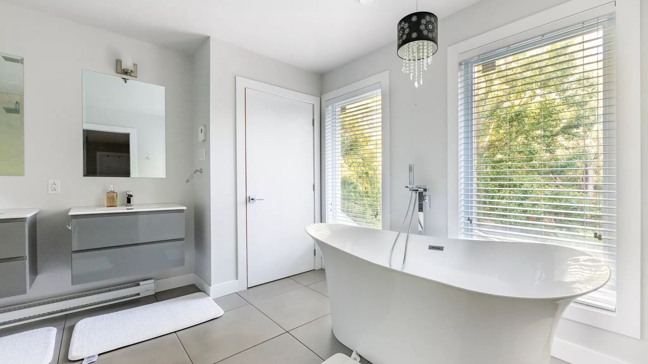 Photo of Bathroom in Rosemere